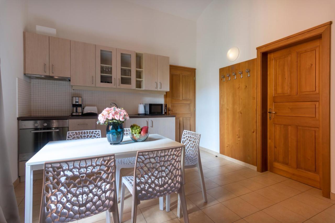 פראג Bohemian Dreams Apartments And Suites By Dwellfort מראה חיצוני תמונה
