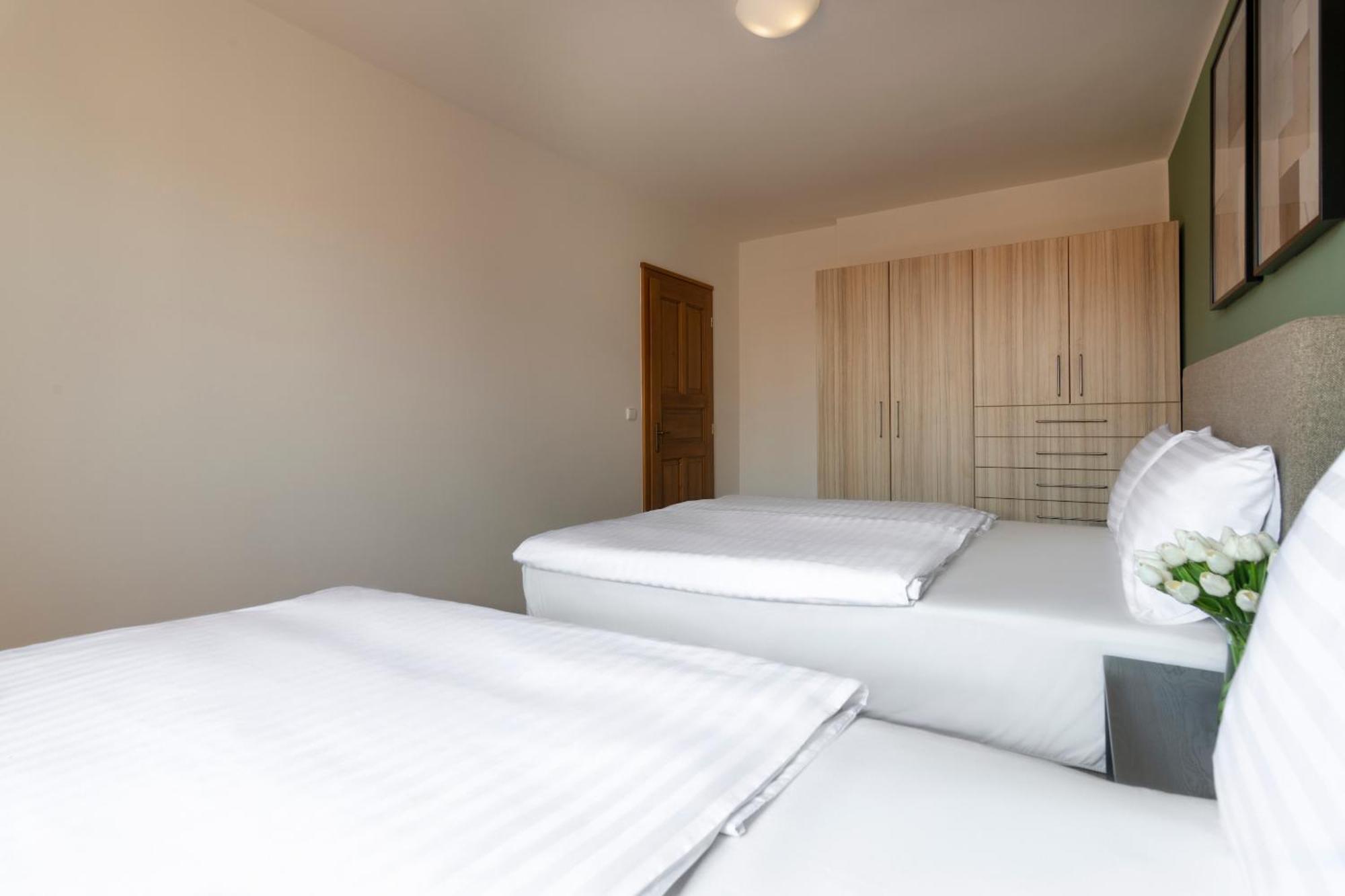 פראג Bohemian Dreams Apartments And Suites By Dwellfort חדר תמונה